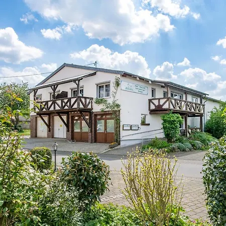 Waldesblick, Hotel-restaurant 酒店 Lahr (Hunsruck)