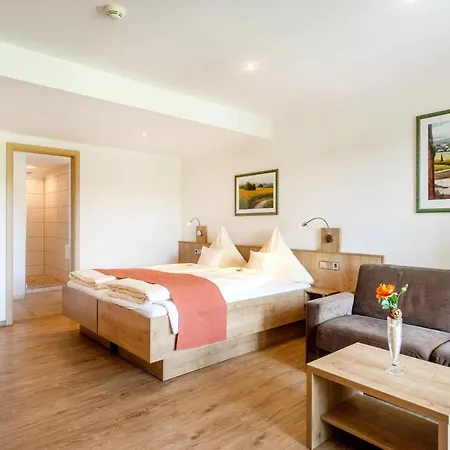 Waldesblick Hotel 4*