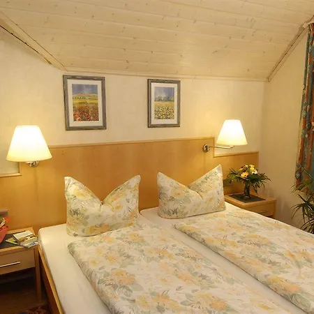 Waldesblick, Hotel-restaurant Hotell Lahr (Hunsruck)