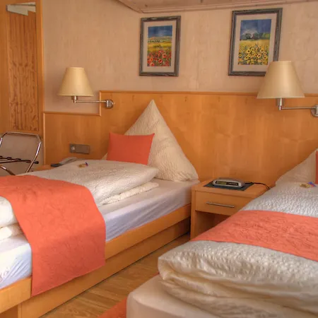 Hotel Waldesblick, Hotel-restaurant Lahr (Hunsruck)