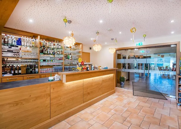 Otel Waldesblick, Hotel-restaurant 4*